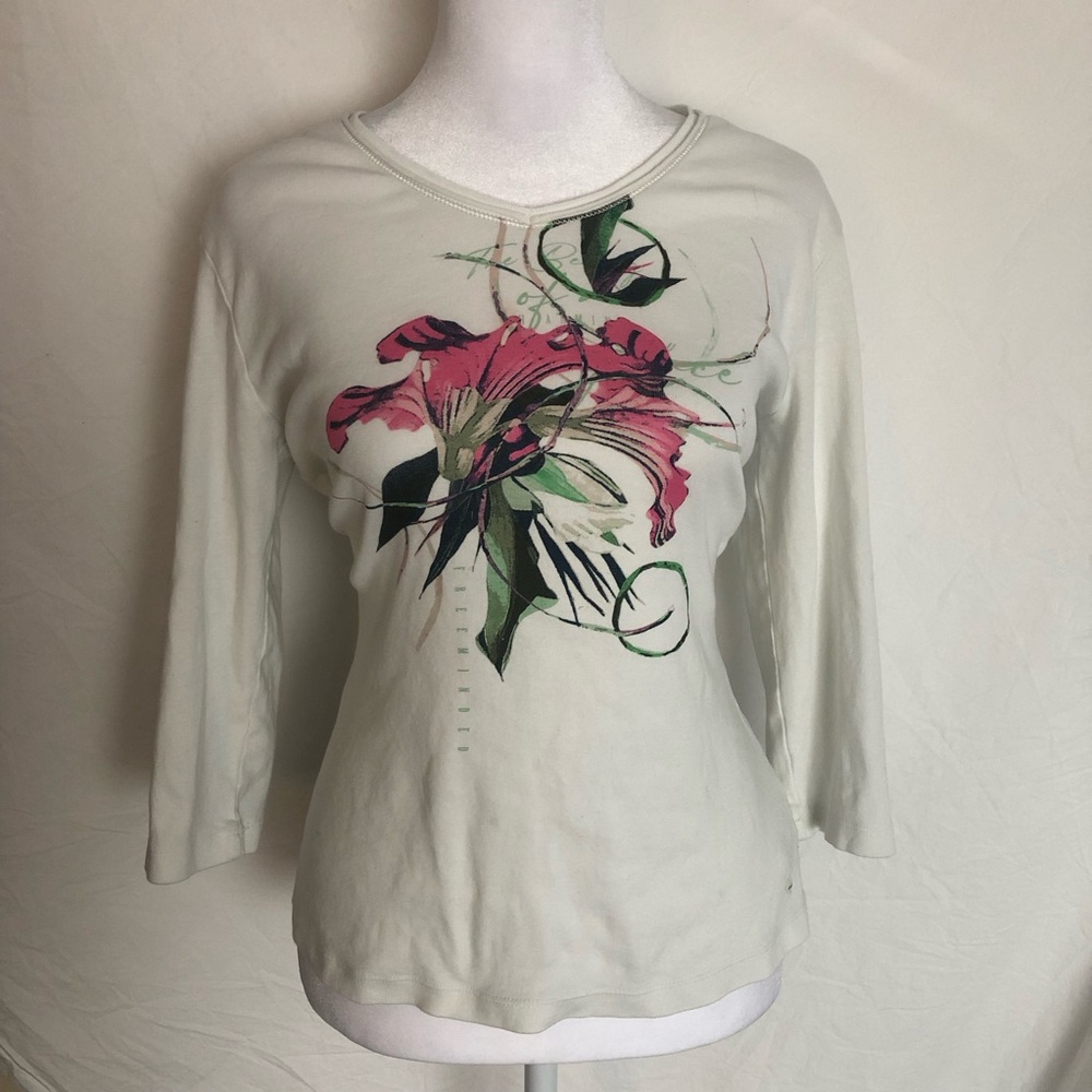Olsen Floral Graphic Tee NWOT